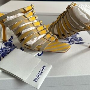 BURBERRY WOMENS STEP CHECK HEELS SANDALS